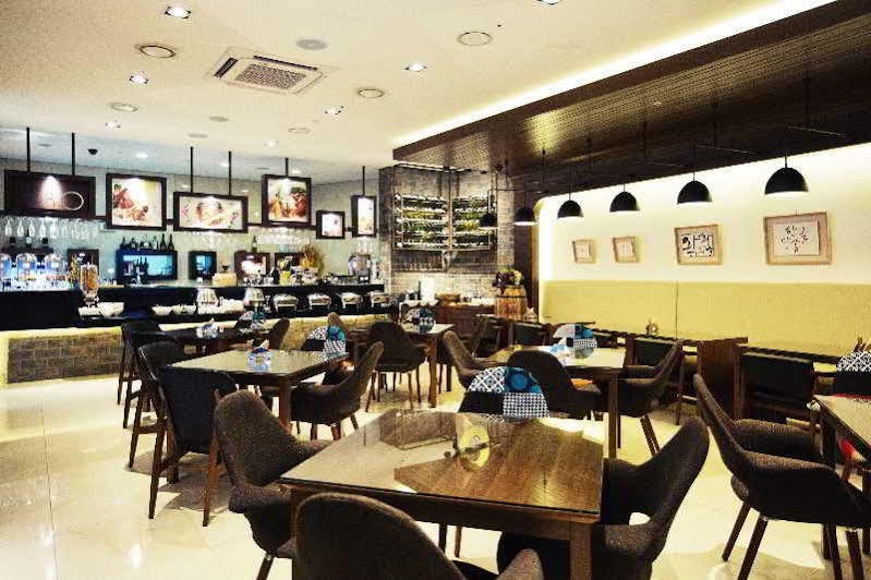 N Fourseason Hotel Myeongdong Seul Zewnętrze zdjęcie